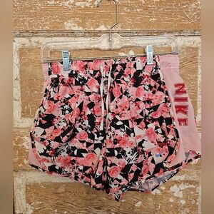 Girls XL Nike Dri-FIT Tempo Running Shorts